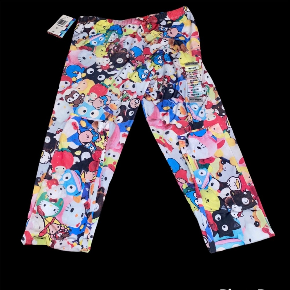 Hot Topic SANRIO PLUSH Kawaii Graphic Print Leggings